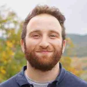 Headshot of Daniel Yahalomi